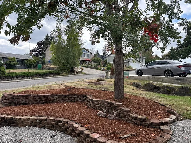 4 bed, 2340 sqft, $3,299 — Photo 3