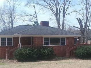 755 Greenwood Rd, Sanford, NC 27332