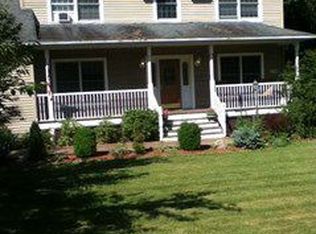 184 Lime Ridge Rd, Poughquag, NY 12570