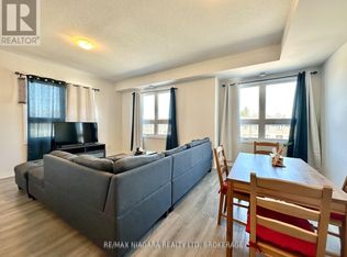 6705 Cropp St #43, Niagara Falls, ON L2E 0C1