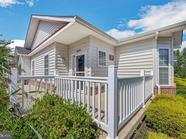 15102 Wildflower Way, Philadelphia, PA 19116