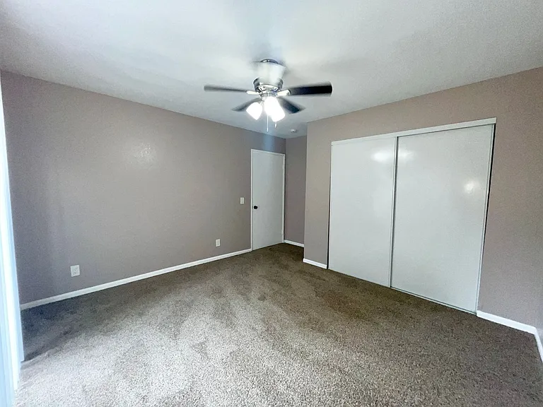 264 Avalon Dr — Photo 8