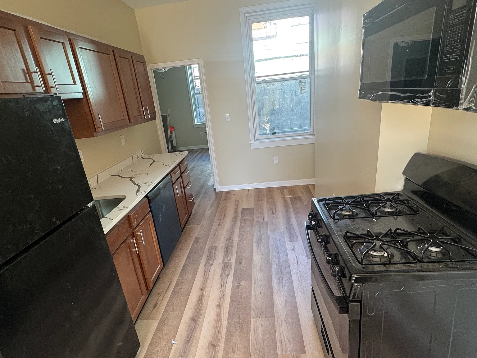 1 bed, $1,200 — Photo 2