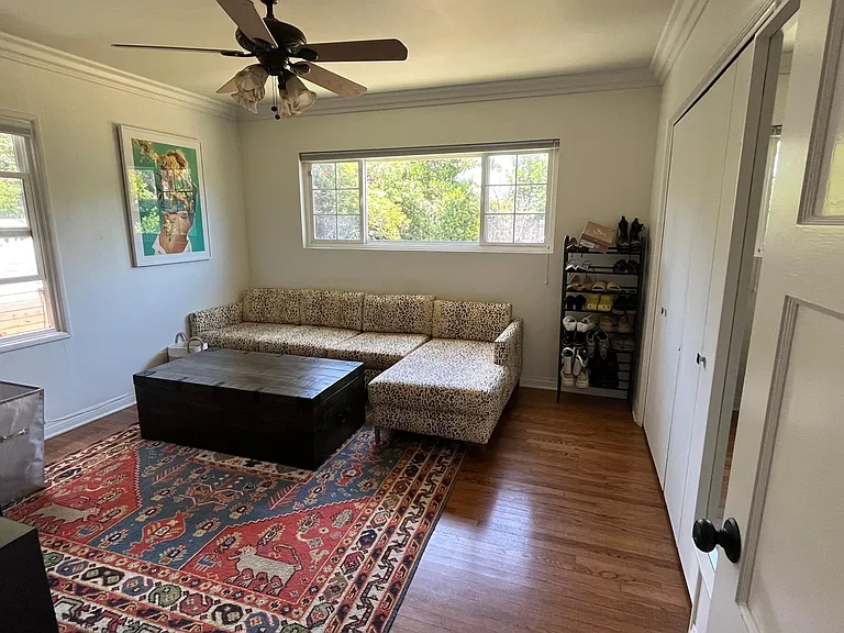 2701 Federal Ave — Photo 9