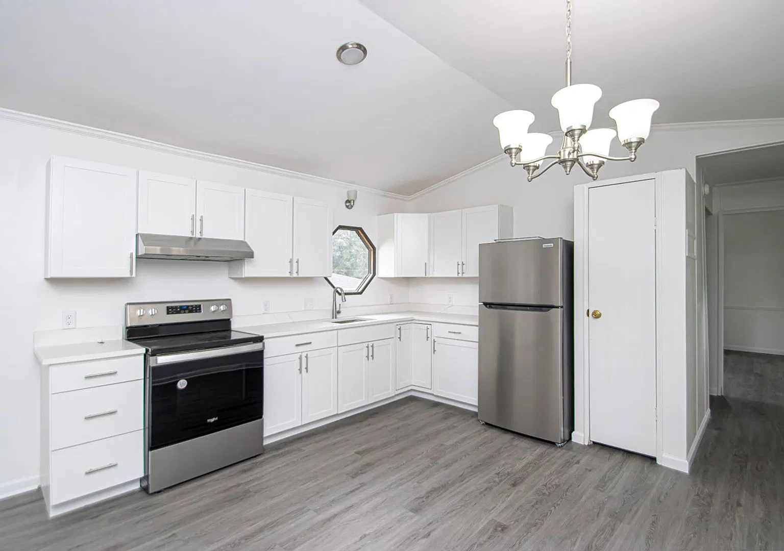 Fully Remodeled 2 Bed, 2 Bath Home Modern Comfort & Peaceful Country Living! — Photo 2