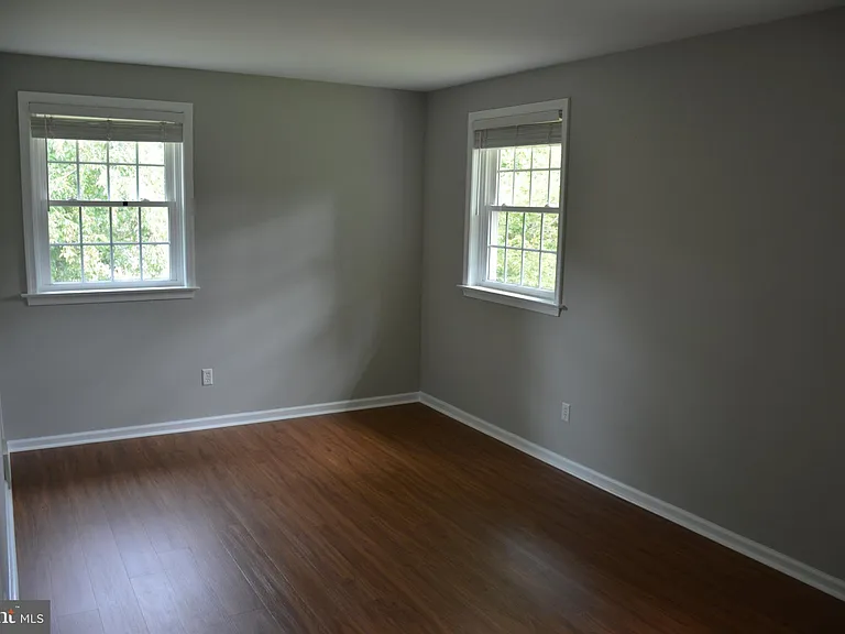 711 Brainerd Rd — Photo 17