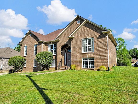 4th image of 420 Newberry Dr