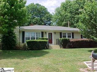 303 Grigsby Ave, Easley, SC 29640