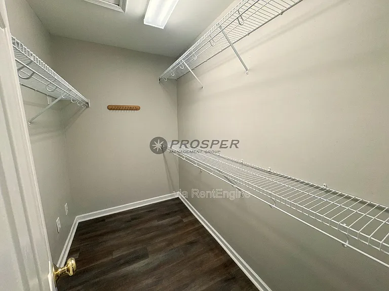106 Wyndham Ct — Photo 12