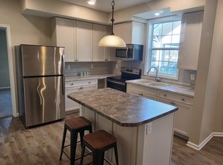 349 W Military Ave #4, Fremont, NE 68025