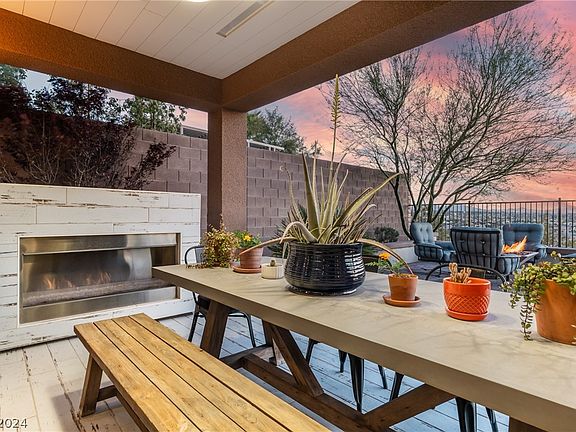 4th image of 2105 Alto Vista Dr