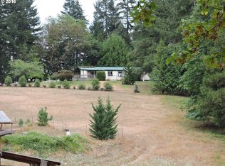 250 Millwood Dr, Umpqua, OR 97486