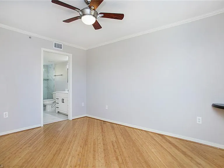 8271 Key Royal Cir #924 — Photo 15