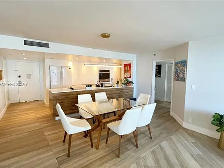 1717 N Bayshore Dr #A-1951 — Photo 5