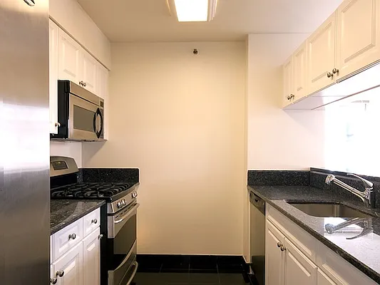 Rented by Mirador Real Estate | media 45