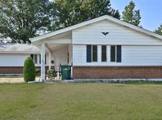 5240 Ponawanda Trl, Florissant, MO 63033