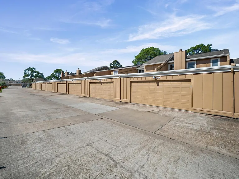 6171 Dryad Dr — Photo 30