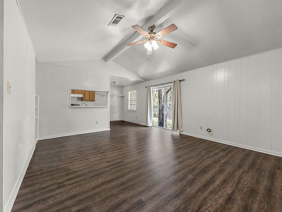 3rd image of 1115 Berkeley St