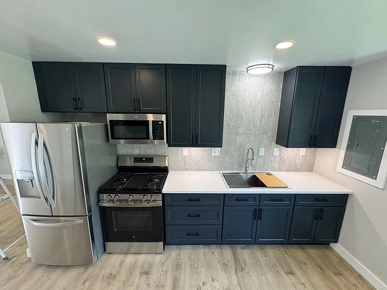 8139 Grand River Rd #2 — Photo 9
