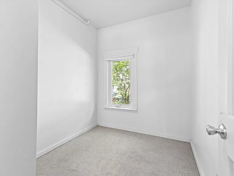 21 Hyde St #1 — Photo 9