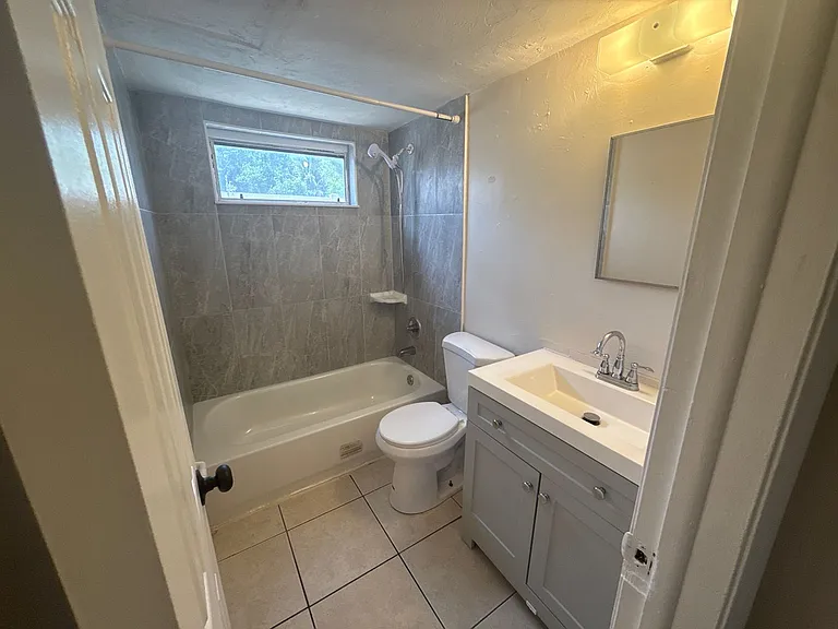 3950 Lora St — Photo 2