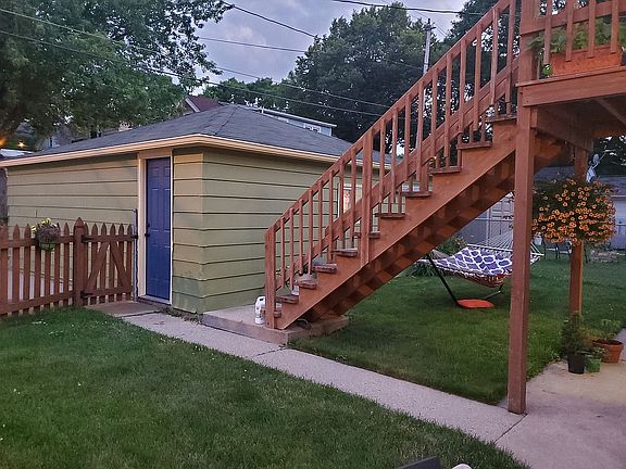 4th image of 1513 E Oklahoma Ave
