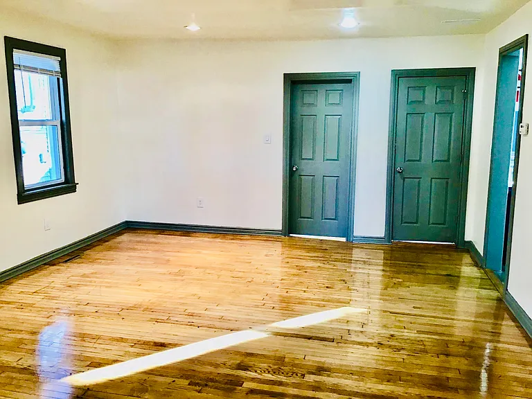 1312 E Harry Ave — Photo 20