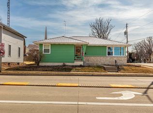 1304 9th St, Monroe, WI 53566