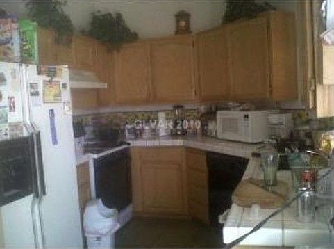5th image of 1908 La Villa Dr
