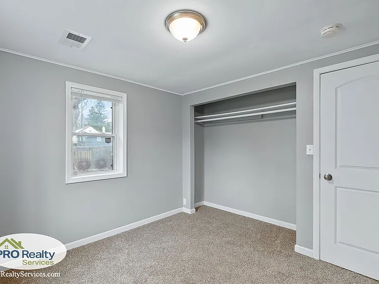 4516 Monroe St NE — Photo 15