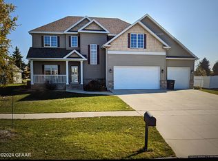 3897 Ruemmele Rd, Grand Forks, ND 58201