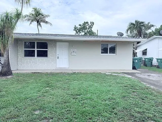 9440 SW 51st St — Photo 2