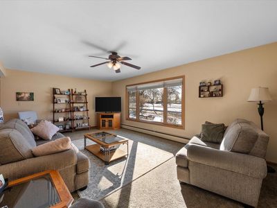 7128 West Kinnickinnic River PARKWAY, Milwaukee, WI, 53219