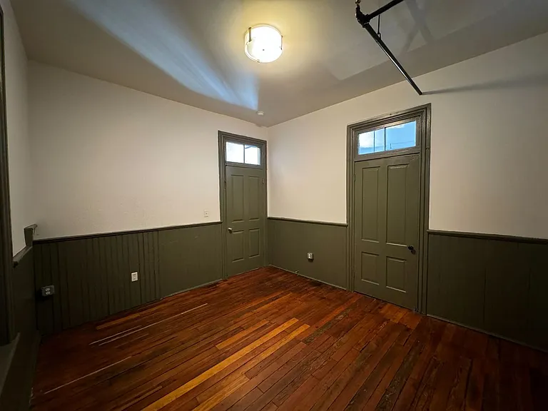 1100 Hull Street Apartments — Photo 21