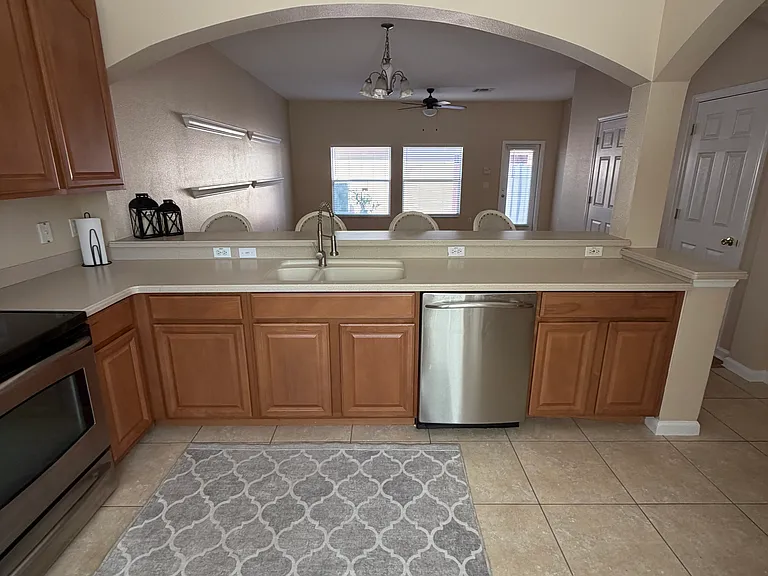 9109 Oak Fern Dr — Photo 6