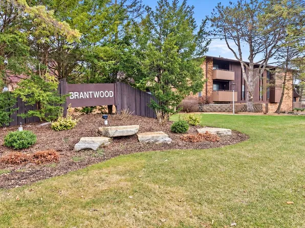 7011 N Green Bay AVENUE #A, Glendale, WI 53209