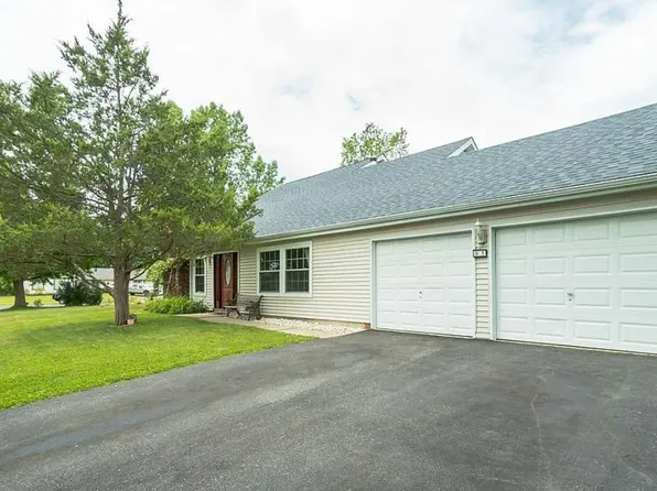 1 Heather Dr, Marlton, NJ 08053