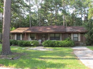 1207 13th Ave SW, Moultrie, GA 31768