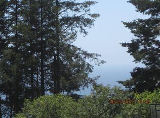 366 Seafoam Rd, WHITETHORN, CA 95589