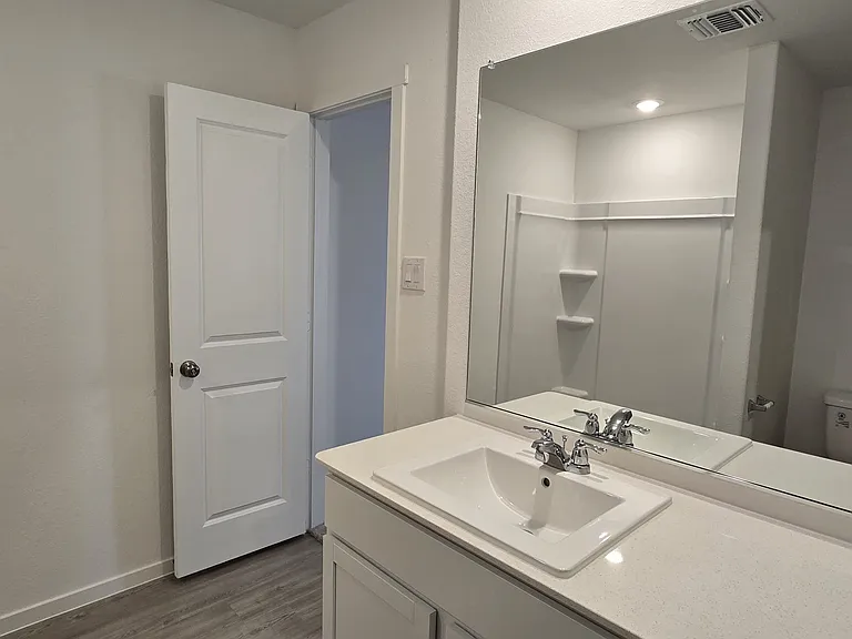 1305 Salton Ln — Photo 11