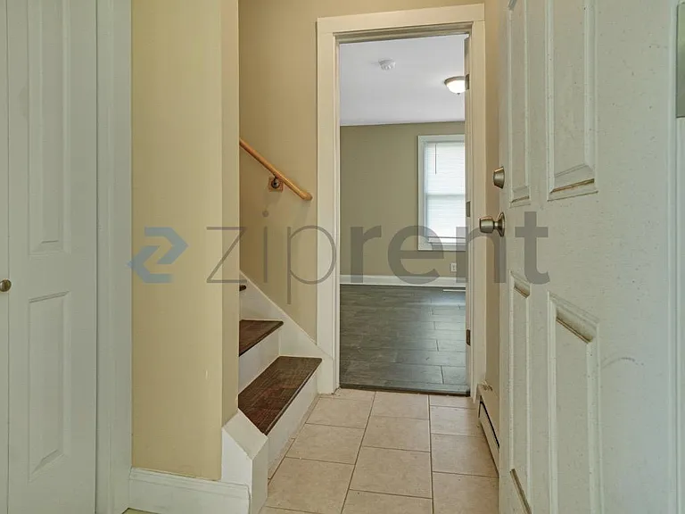 23 Rufus St #2 — Photo 4