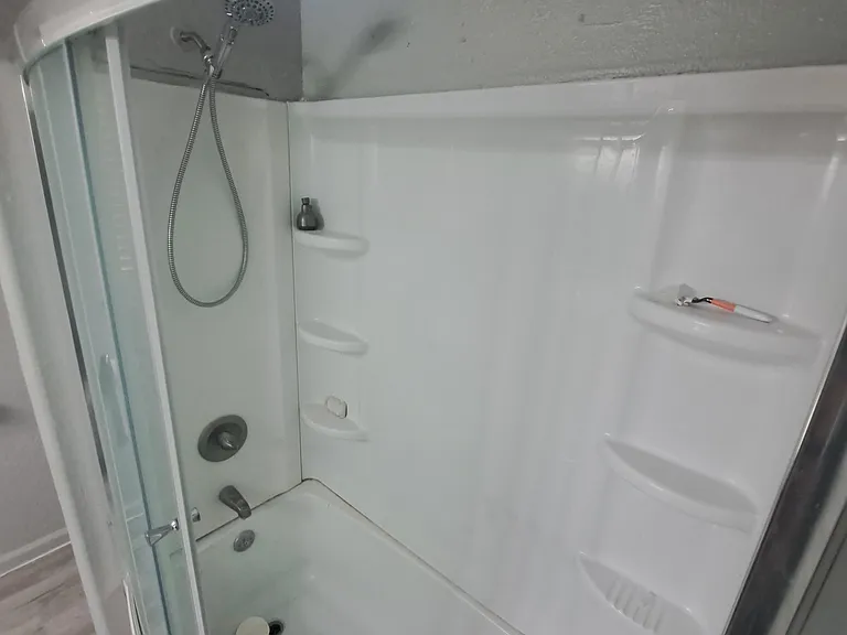 911 Recreation Dr — Photo 2
