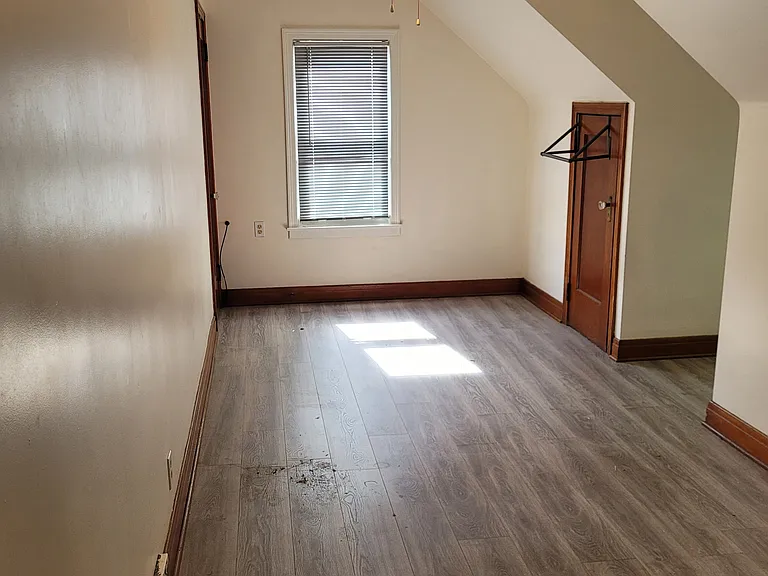 3567 Chapin Ave #2 — Photo 8