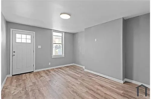 363 44th St Photo 1