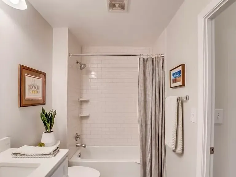 1111 25th St NW #623 — Photo 10