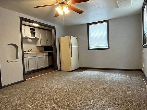 2nd image of 1716 E St #5