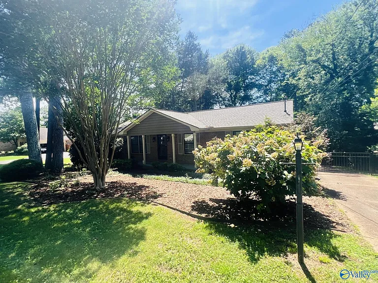 4006 Devon St SE — Photo 3