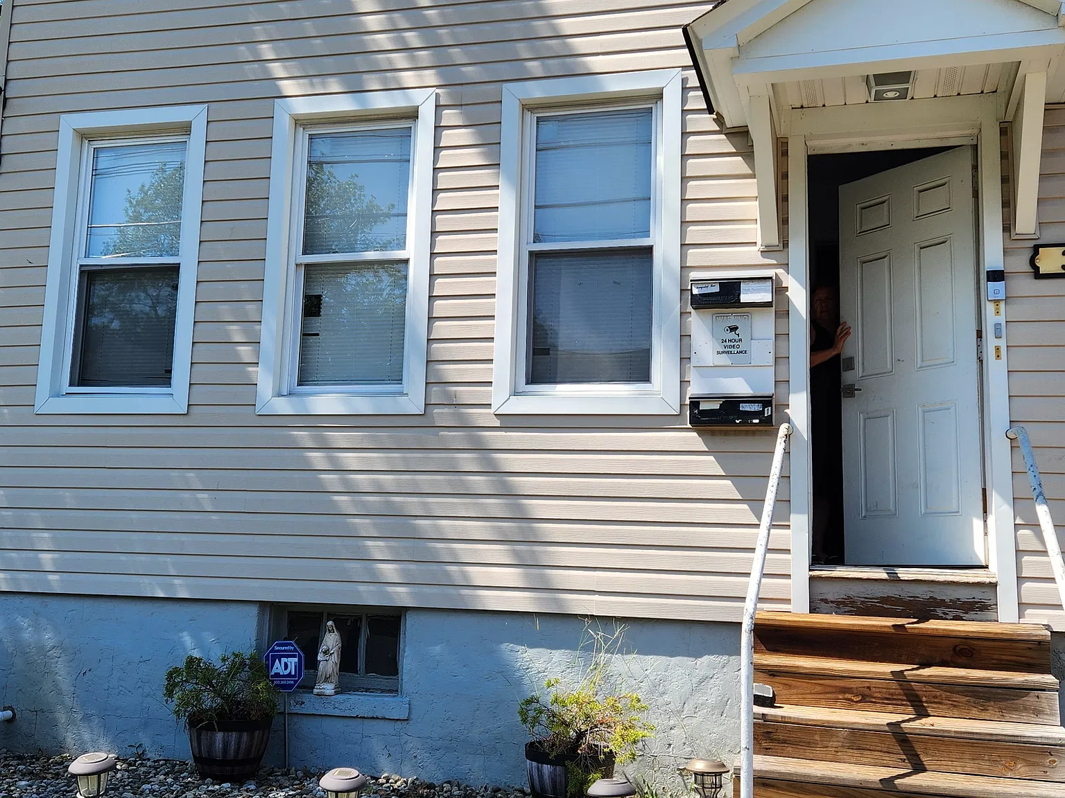 2 bed, $2,200 — Photo 2