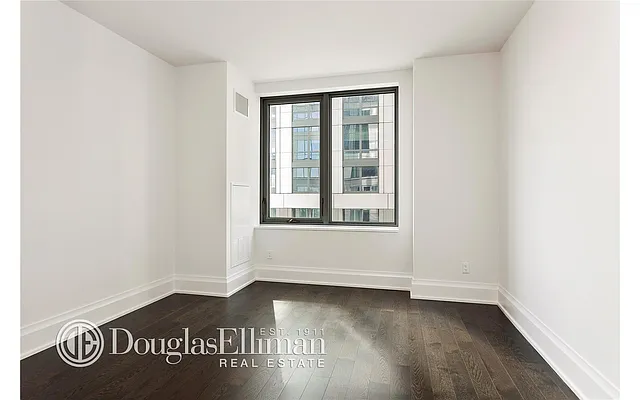 Rented by Douglas Elliman | media 26