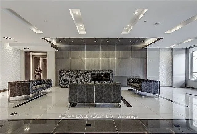 7167 Yonge St #1503 — Photo 2